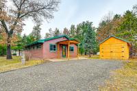 Canal-Front Cabin Dock and Fire Pit in New Lisbon - B&B