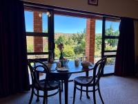 Castle Dent - exclusive guest suite - B&B Lawrence