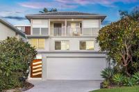 Pool side Luxury pet friendly - walk to the beach - Ferienwohnung Alexandra Headland