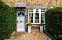 Laurel Cottage, Lincoln, Spacious Home for 4 - Free parking - B&B