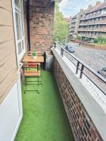 Home like 2-bedroom flat with FREE Wi-Fi in White City, Hammersmith, Shepherds Bush - B&B