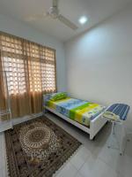 Muqryy Homestay - B&B