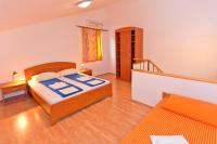 Apartment mit Balkon