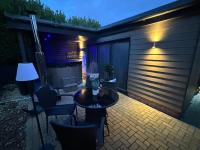 Sheffield-Apartment-Sleeps4-Parking-HotTub - Chambres d’hôtes Sheffield