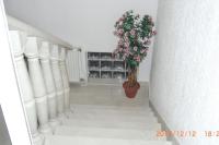 Spacious apartment in Kaštel Štafilić, 100 m², shared pool - B&B Kutleše