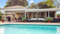 Spacious 4BR 3BA w Heated Pool, 3 Miles to Beach - Ferienwohnung Lighthouse Point