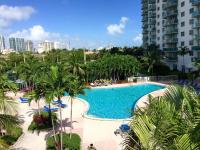 1 SPRING PROMO - Sunny Isles Seaview Condo, Walk to Beach, Amazing Amenities - B&B Sunny Isles Beach
