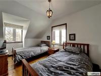 Zweibettzimmer mit eigenem Bad