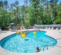 Lake & Mountain Resort Escape-Pools, Golf, Boat - B&B Salem