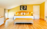 Suite with Garden View