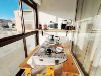 Appartement T2 Mezzanine - Front de mer - Parking privé - 4 personnes - St-Pierre-la-Mer - FR-1-795-51 - Chambres d'hôtes Fleury