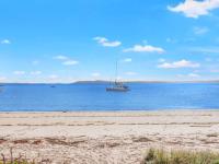 Bayside 6, 21 Victoria Pde - sensational water views, linen - B&B Nelson Bay