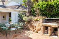 Camps Bay 4BR w Pool and Sea Views Atlantic Gem - B&B Città del Capo