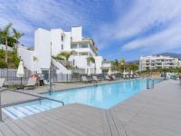 Spacious apartment with terrace and garden close to the sea - Chambres d'hôtes Estepona