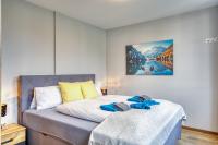 One-Bedroom Apartment with Terrace