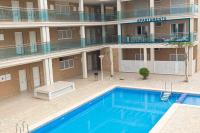 Piso con piscina y parking - Ferienwohnung