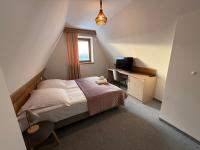 Studio with Mountain View