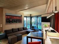 Luxury One-Bedroom Apartment