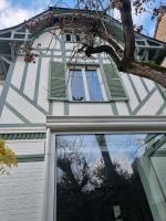 EXIGEHOME belle maison à colombages 5 minutes du RER - Bed and Breakfast Rueil-Malmaison