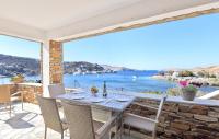 Vourkari, modern apartment overlooking the Marina of Vourkari - Chambres d'hôtes Vourkárion