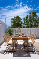 Chic Beach House 2 In Benalmadena By El Trocader - B&B