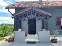 Vacation house SMEKI - B&B Lokošin Dol