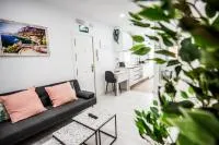 Encantador apartamento en Barajas by beBalmy - Bed and Breakfast Madrid