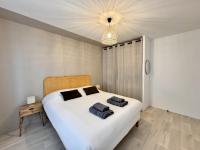 L'Azur - Parking - Balcon - Circuit 24h - 4 pers - Bed and Breakfast