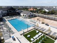 Sleek Stylish Apartment in Prime Location - B&B Pflugerville