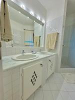 Waterfront Port House - B&B Porto Cervo