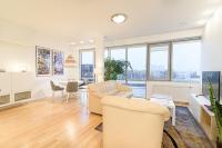 Cute apartment Konstitucijos ave - B&B Vilnius