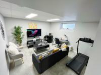 Modern Basement Suite with Comforts - B&B Winnipeg
