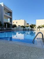 Bella at Mythical Seas - B&B Paralímni