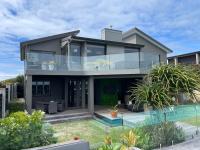 Sumner, Christchurch Lush 2 Bdrm Ground Level Apt with Private Pool located on Scarborough Hill - Chambres d'hôtes Christchurch