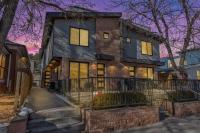 Cozy 4bd townhome with Movie and Game Room By Cherry Creek - Ferienwohnung