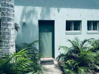 Paradise Palms Tropical Villa at Aanuka Resort - Chambres d’hôtes