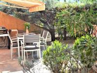 Appartement 2P Climatisé avec Jardin et Parking près de la Mer - FR-1-226B-223 - Chambres d'hôtes Cavalaire-sur-Mer