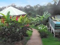 Bungalow charmant avec piscine partagée à Le Robert - Chambres d’hôtes Le Robert