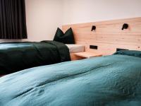 Apartamento de 3 dormitorios con balcón