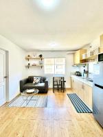 Seaview 2br condo near NuSTAR & SM Seaside - B&B