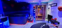 spa privatif Dydy's love saint amand les eaux - B&B