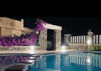 Private Beach ECR Villa by the Bay - 5 mins walk to Beach - B&B