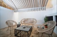 Casa Centre 1BR Gem in Trendy Qrt Les Princesse - B&B