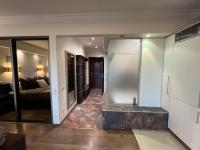 Sauna Penthouse with City Views and Free Parking - Riga - B&B Riga