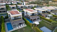 ÖZEL HAVUZLU Müstakil LÜKS VILLA - Chambres d'hôtes Kuşadası