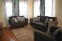 4 Bedroom house, Bon Accord Teak House - B&B