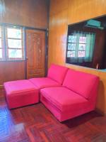 The Hug at Ayothaya Homestay - Bed and Breakfast