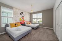 Champions Gate Home w/ Private Pool, Resort Perk ,near Disney - Bed and Breakfast Kissimmee