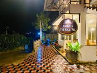 The Rock Face - B&B Ella Town