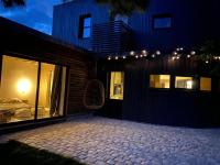 1h10 de Paris, maison de campagne avec piscine chauffée et Jacuzzi - B&B Mainneville